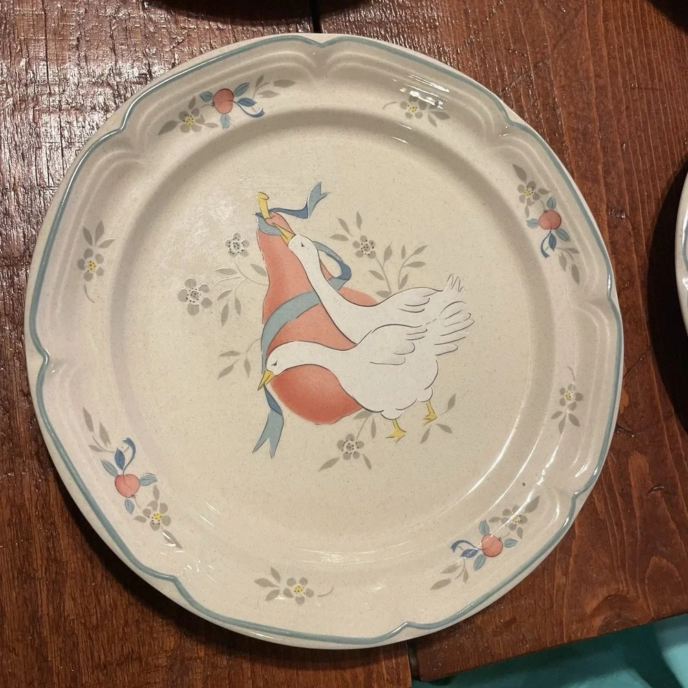 International Tableworks vintage international